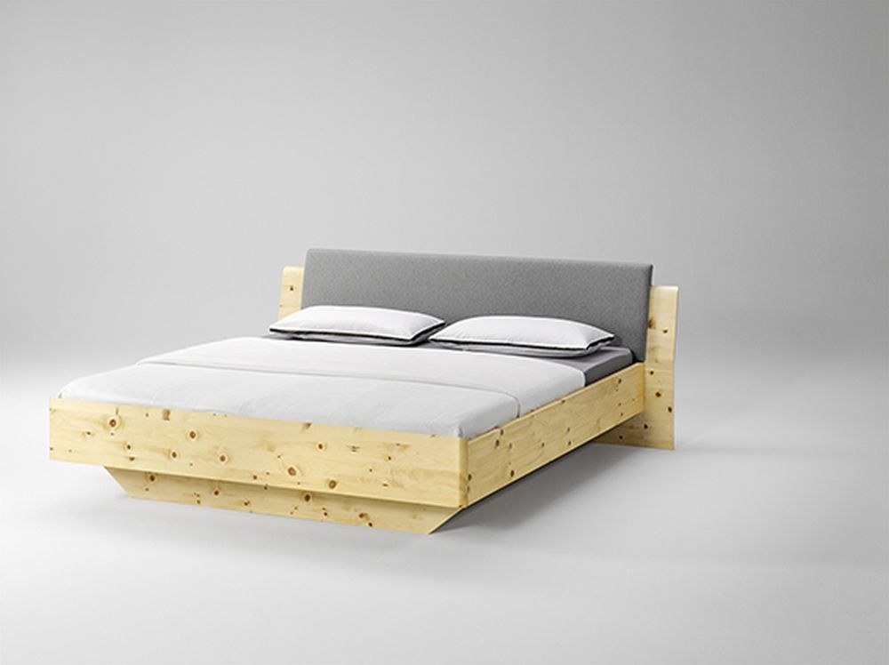 Anrei Tesso Bett in Zirbe massiv mit gepolsterten Kopfteil