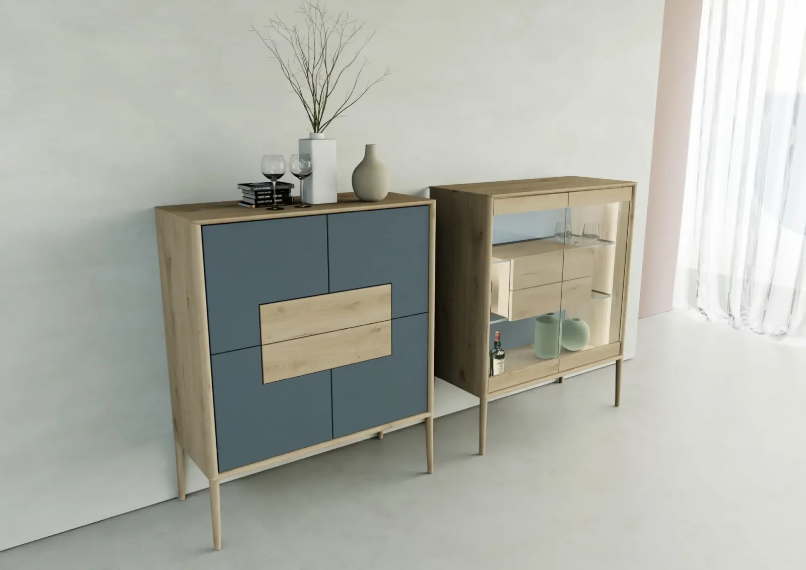 Anrei JUNA Highboard in Holzoptik mit blauen Fronten und Glasvitrine.