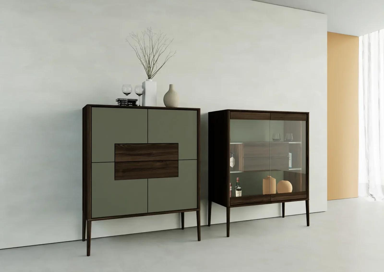 Anrei JUNA Highboard in dunklem Holz mit grauen Fronten.