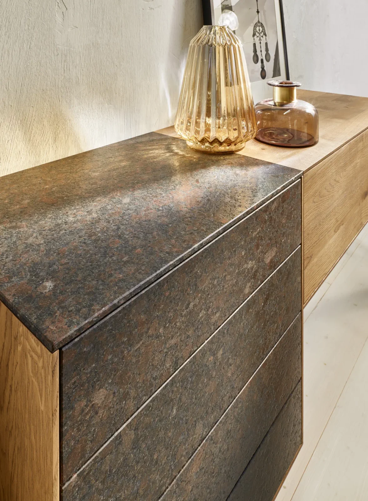 Puro stone pu19 in asteiche balkeneiche beguerstet barrique geoelt detail stein