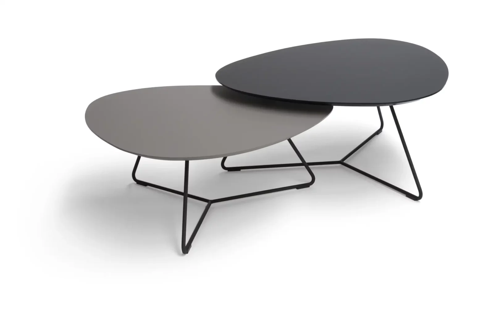 Couchtisch Twinny, Fenix NTM, schwarz und taupe, mit Metallgestell.