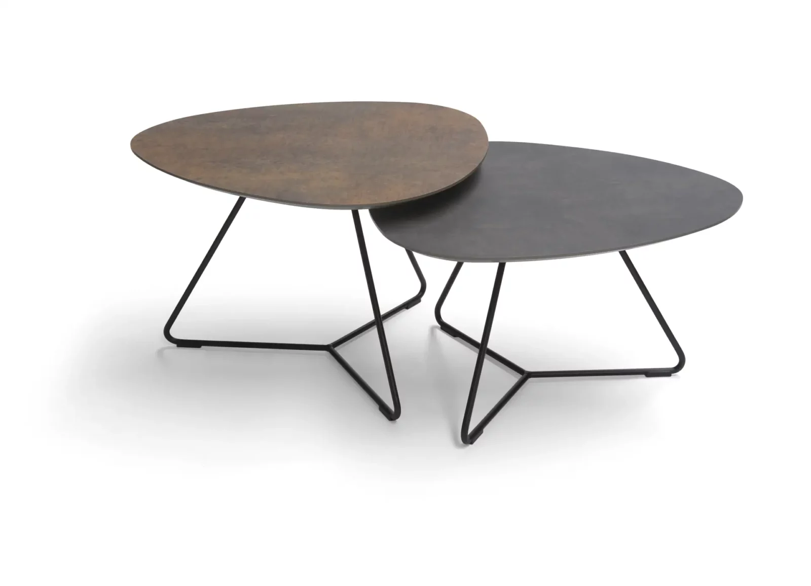 Couchtisch Twinny, HPL in Bronze und Achatgrau, mit filigranem Metallgestell.