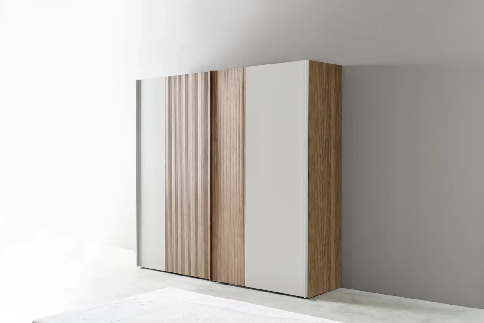 Schrank Maria 046 mit Holz- und weißen Paneelen, modernes Design.
