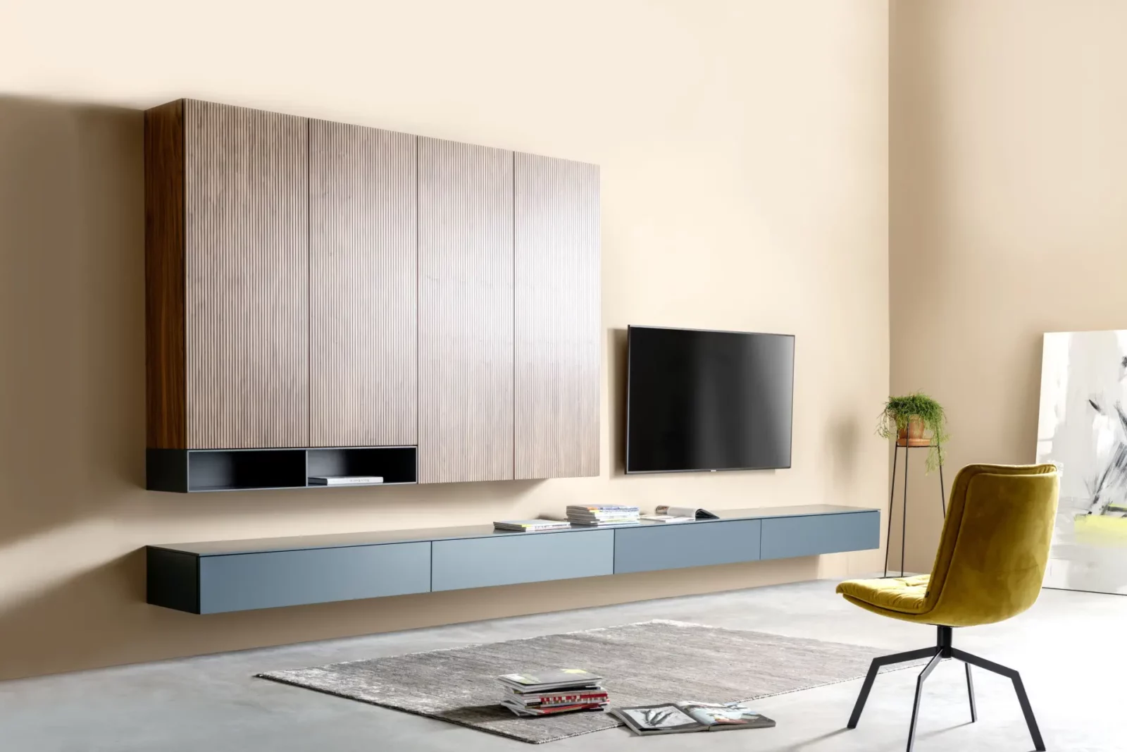 Nubo 082 Hängeschrank in Holzoptik mit blauen Schubladen und schwarzen Akzenten.