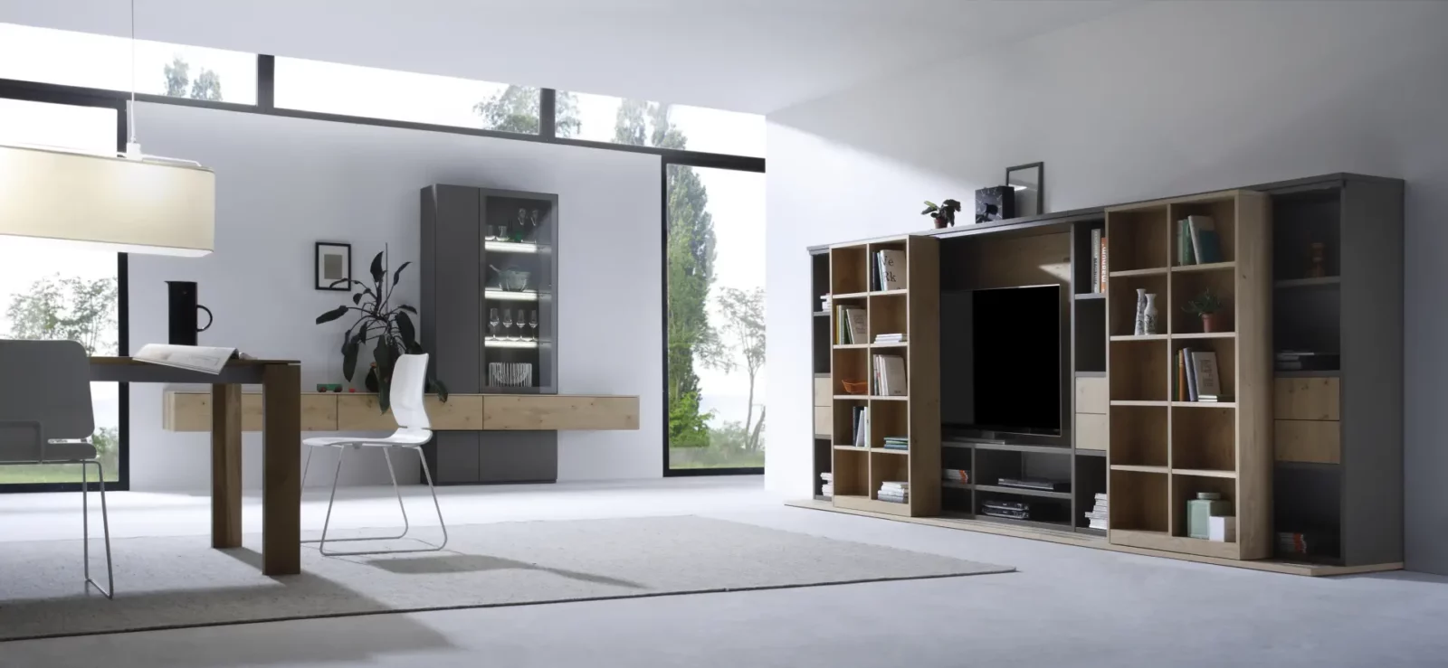 Wohnwand Nubo 220 in Holzoptik mit offenen Regalfächern und TV-Bereich.