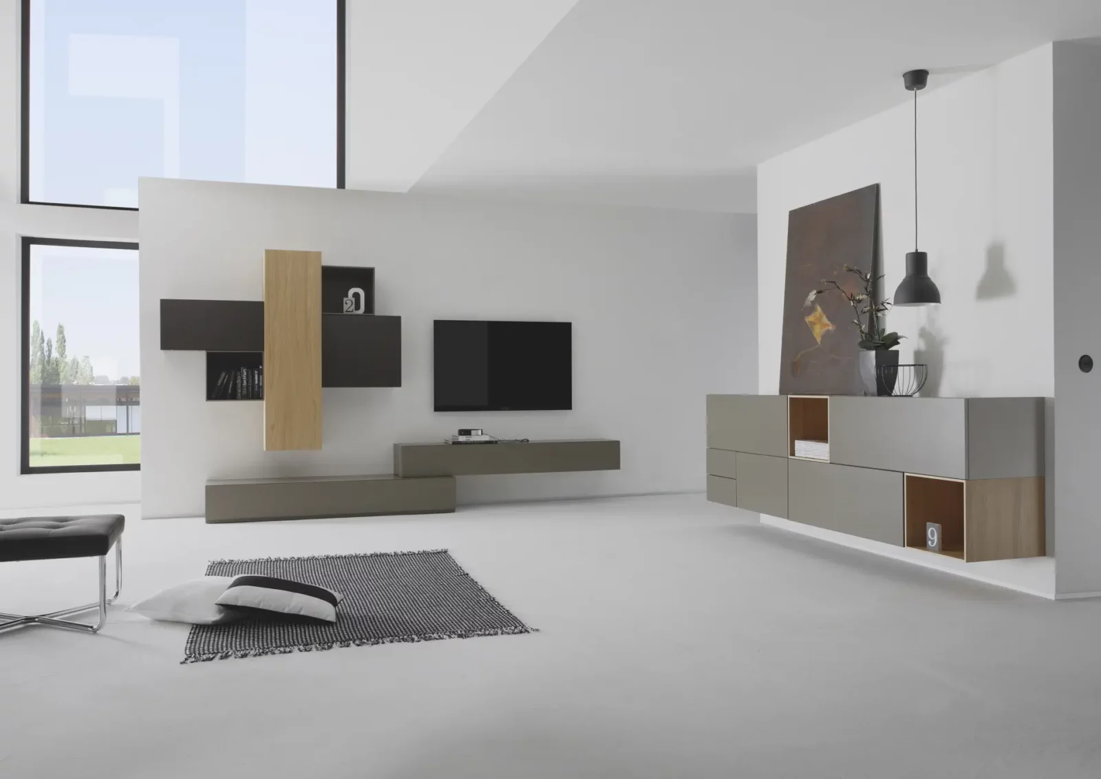 Nubo 227 Wohnwand in Holzoptik und Grau mit asymmetrischem Design.