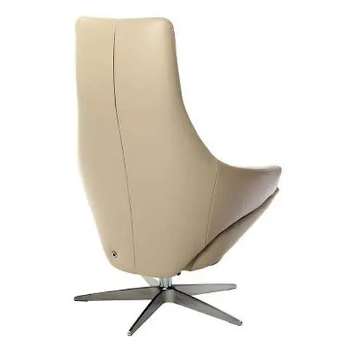 Beiger Relaxsessel mit hohem Rücken und drehbarem Metallfuß.