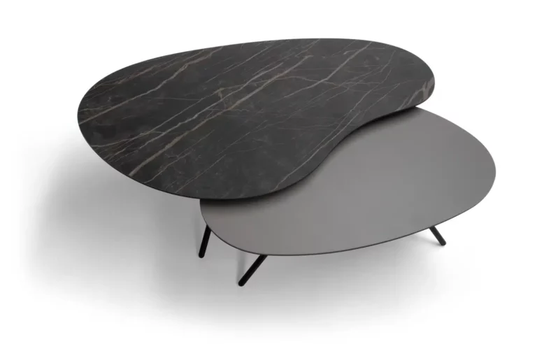 Couchtische und Kleinmöbel