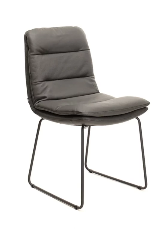Stuhl Padi 002, graues Leder, Metallgestell, modernes Design.
